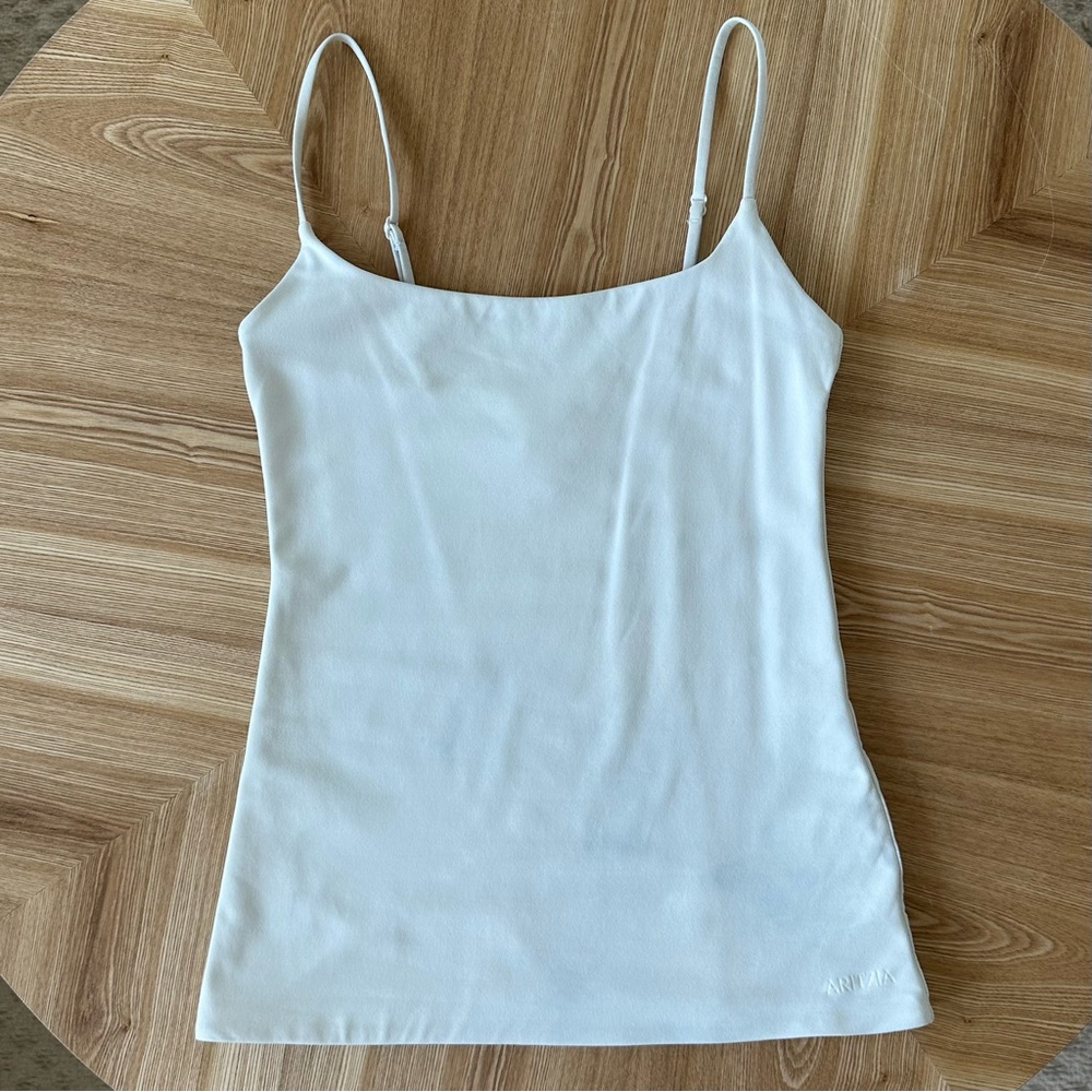 aritzia original contour squareneck cami hip tank in light birch